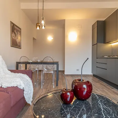 The Tower Glimpse Apartment *