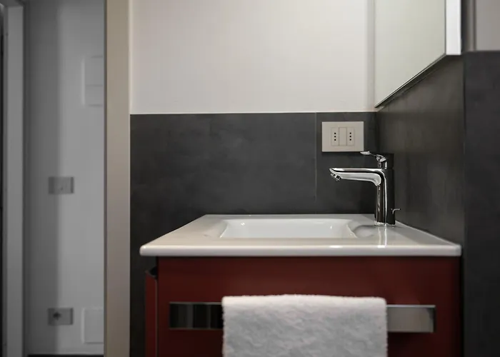 The Tower Glimpse アパート