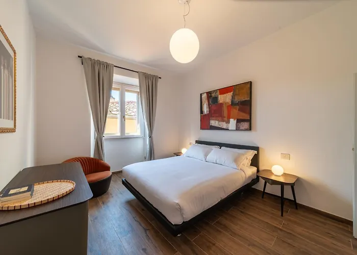 The Tower Glimpse アパート